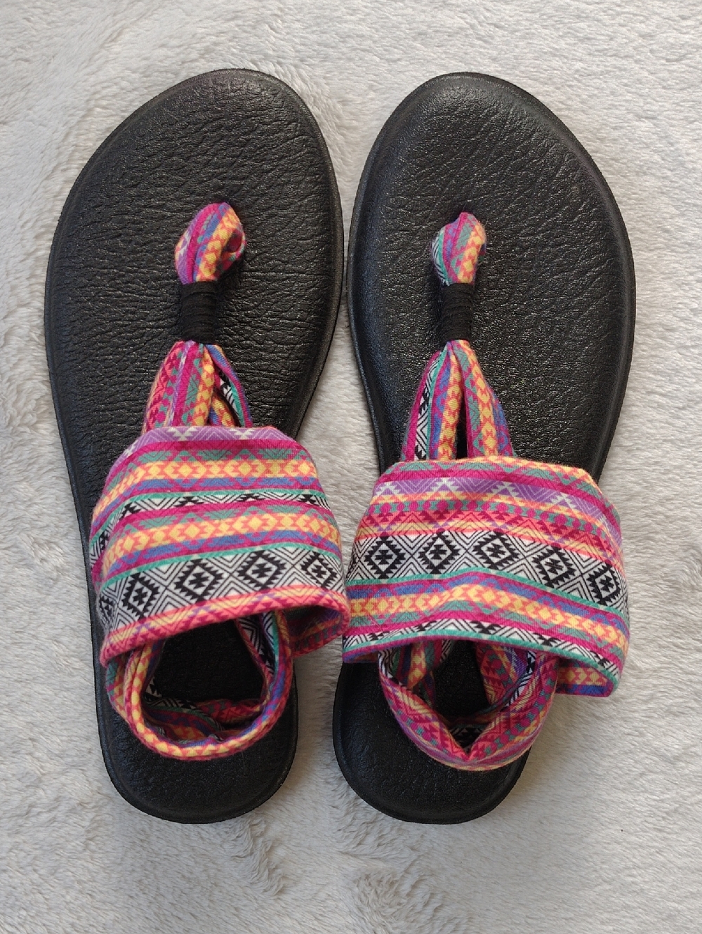 Sanuk Yoga Mat Sling 2 Sandals with Colorful Aztec Tribal Print Size 7 - Picture 2 of 7